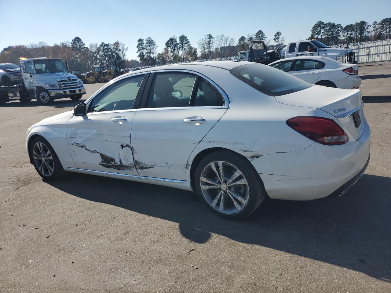 Mercedes-Benz C-Class 300 Image 3