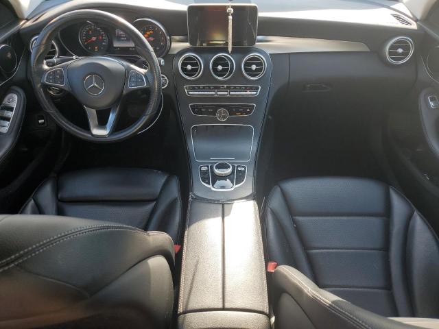 Mercedes-Benz C-Class 300 Image 9