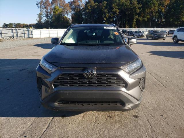 Toyota RAV4 Le Image 9