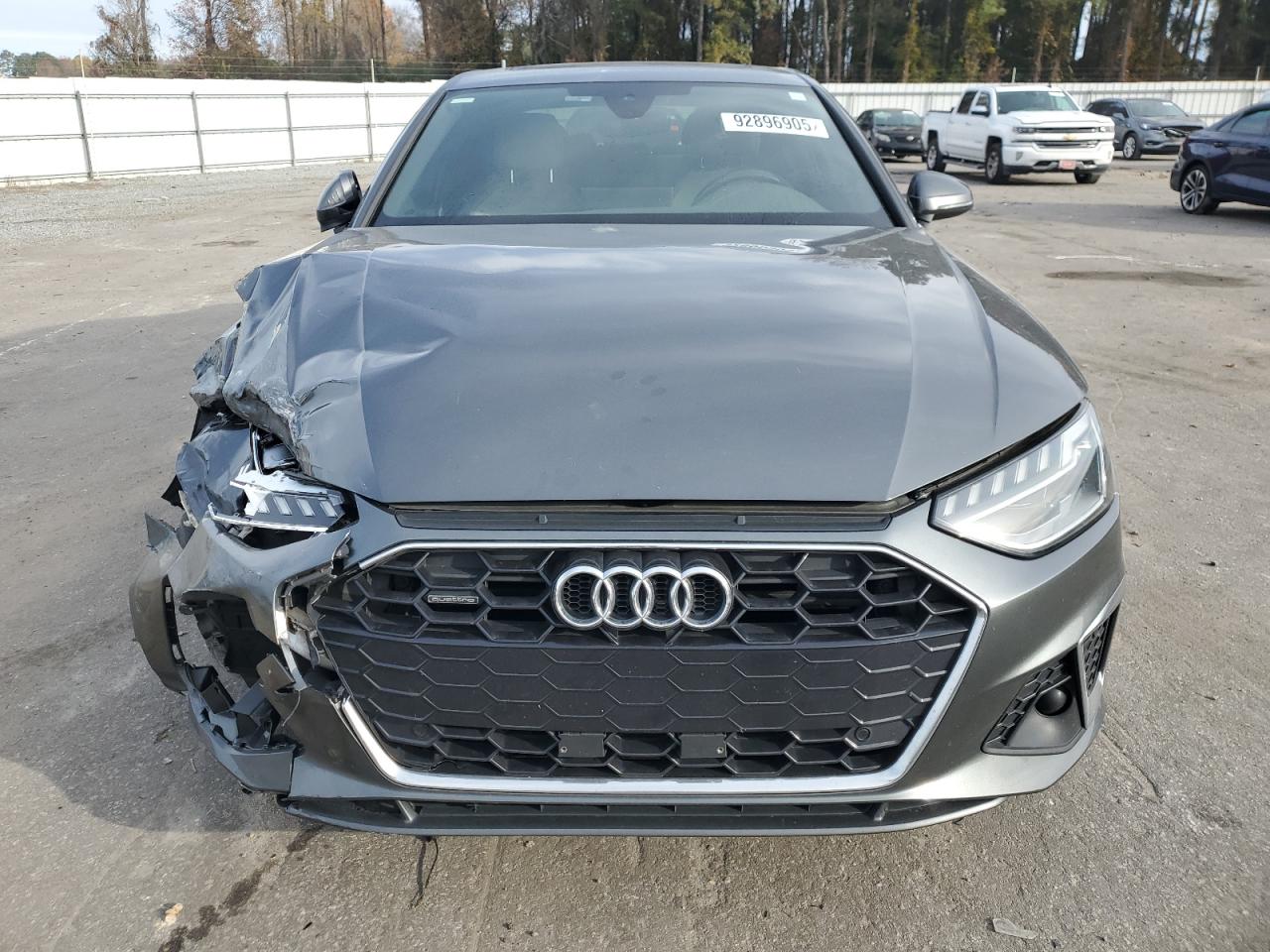 Audi A4 Premium Plus Image 4