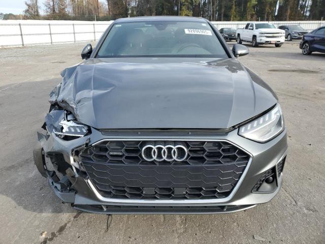 Audi A4 Premium Plus Image 4