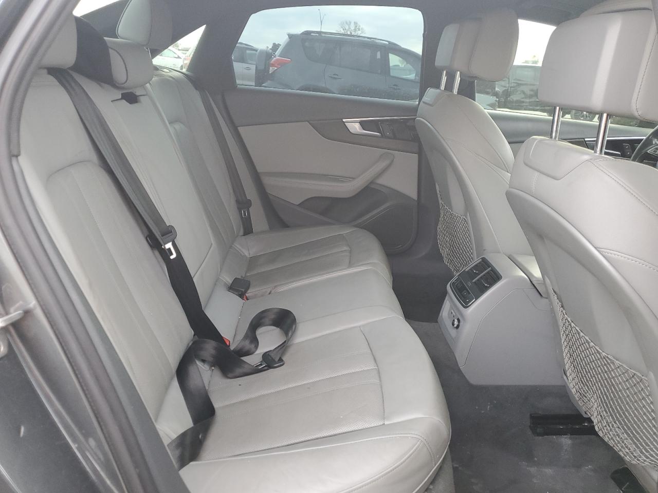 Audi A4 Premium Plus Image 10