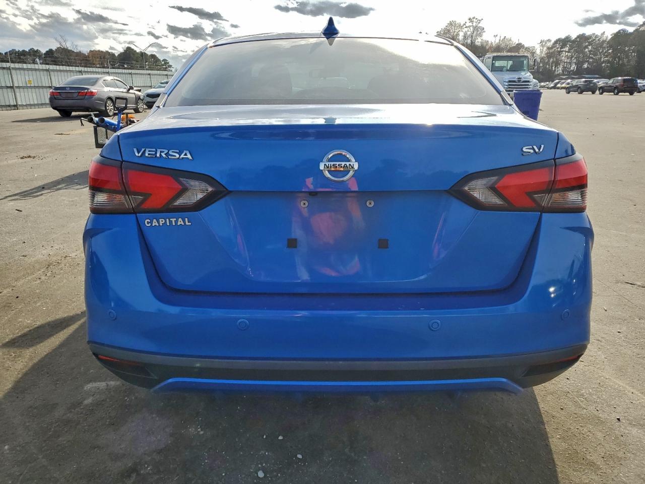 Nissan Versa Sv Image 12