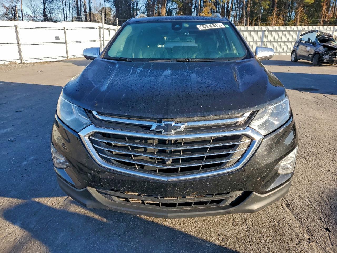 Chevrolet Equinox Premier Image 12