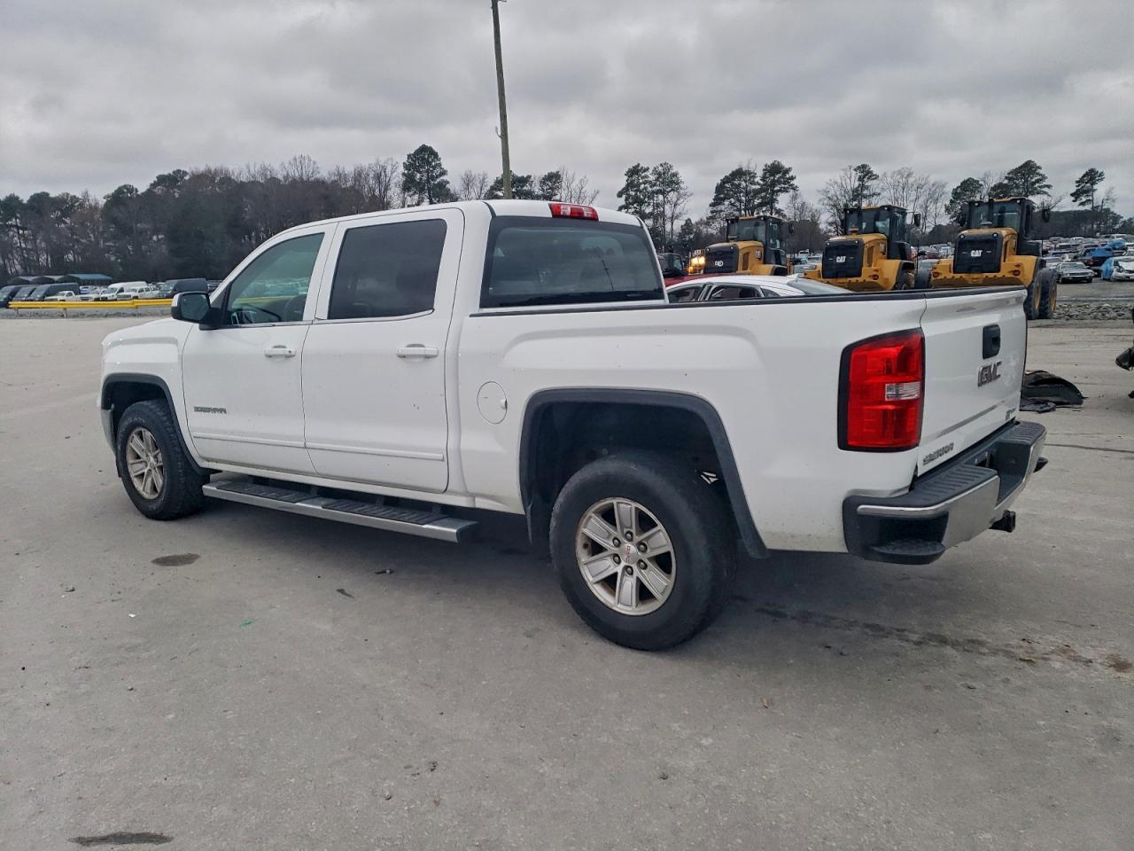 GMC Sierra C1500 Sle Image 2