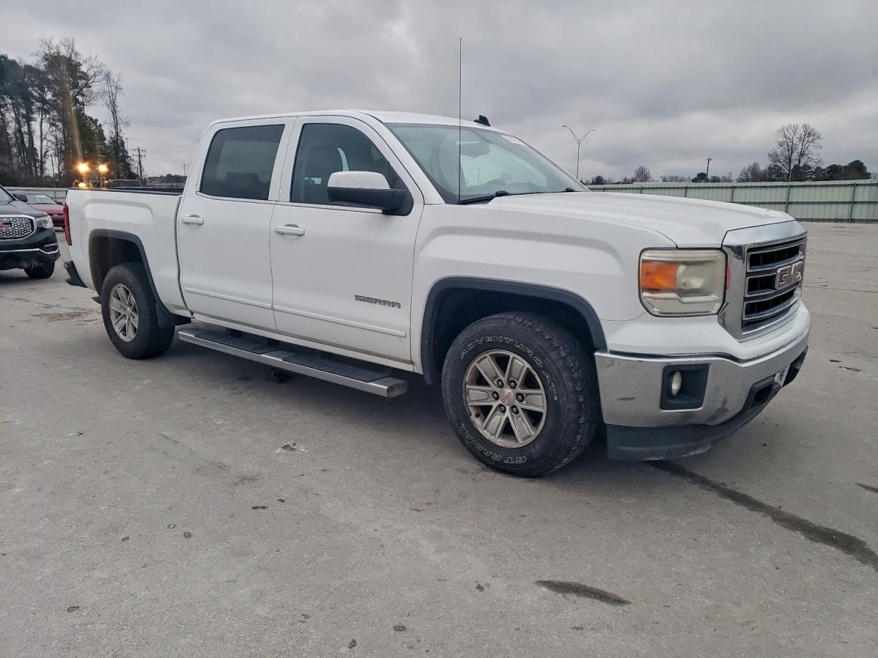 GMC Sierra C1500 Sle Image 4