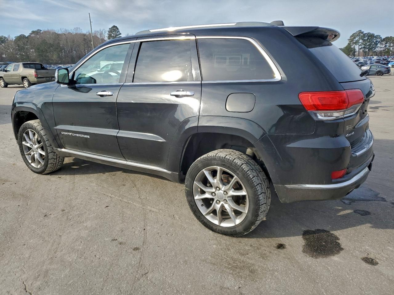 Jeep Grand Cherokee Summit Image 4