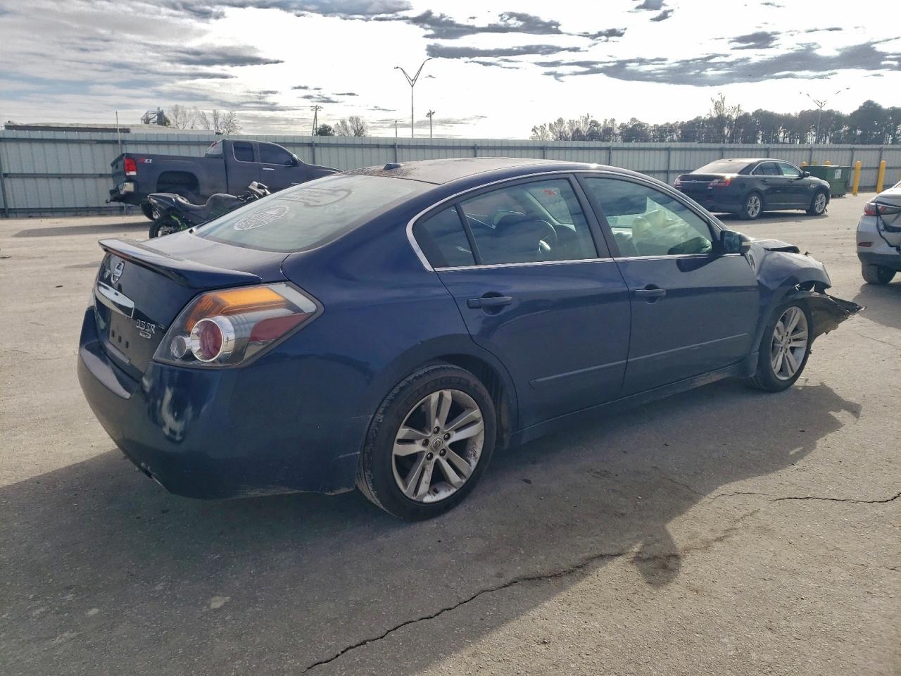 Nissan Altima Sr Image 11