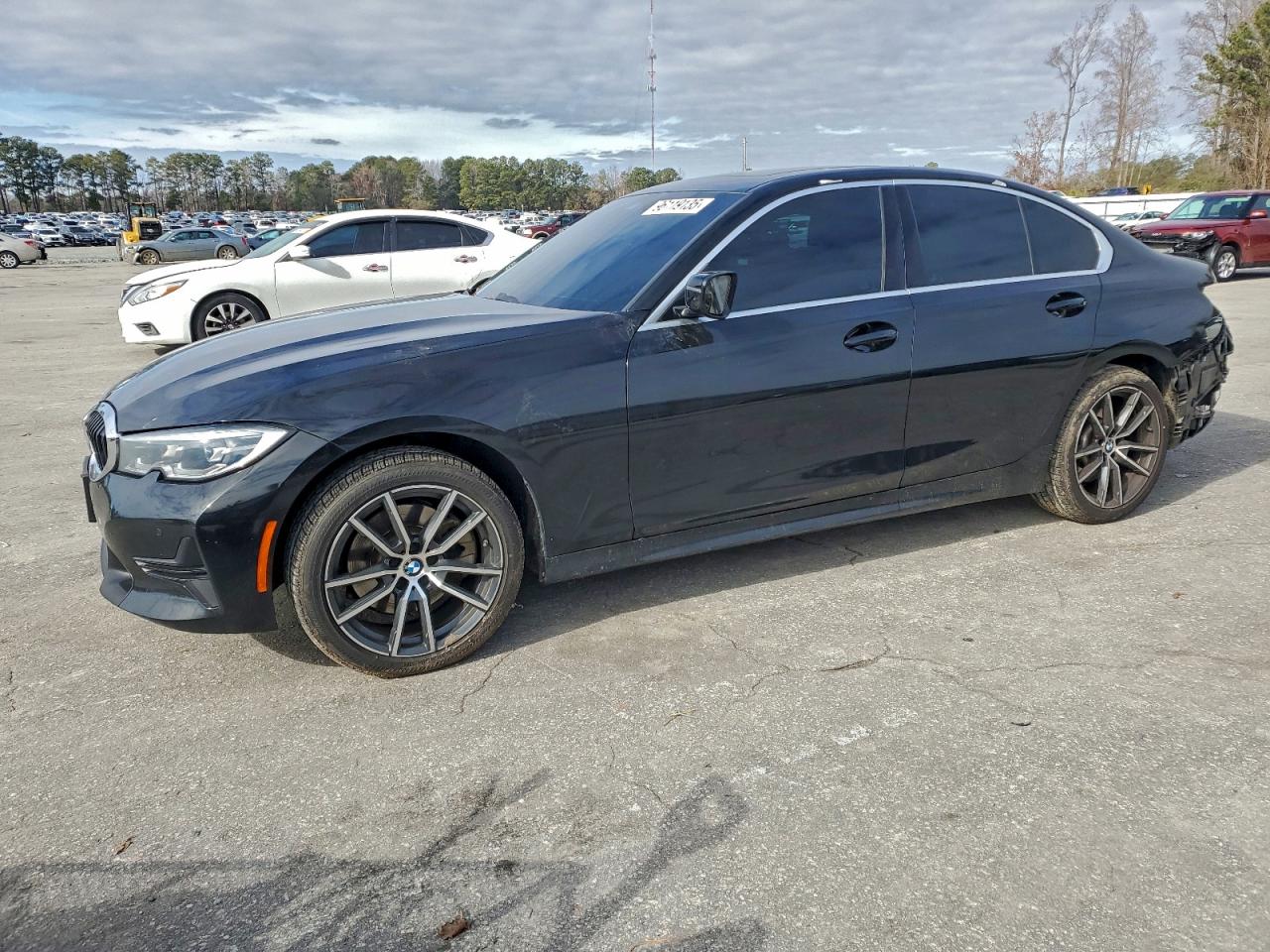 BMW 3 Series Image 1