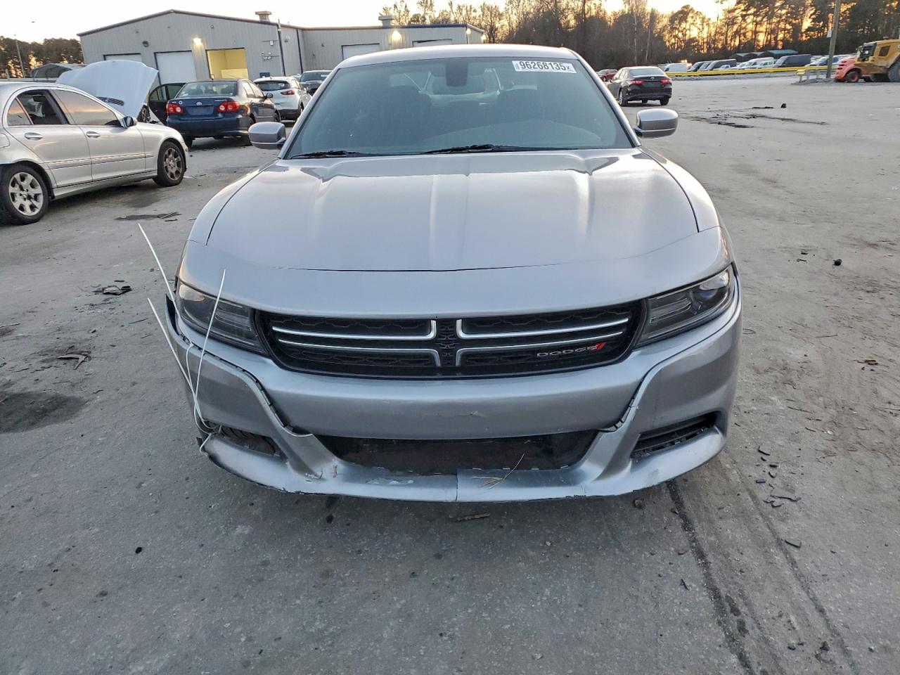 Dodge Charger Se Image 9