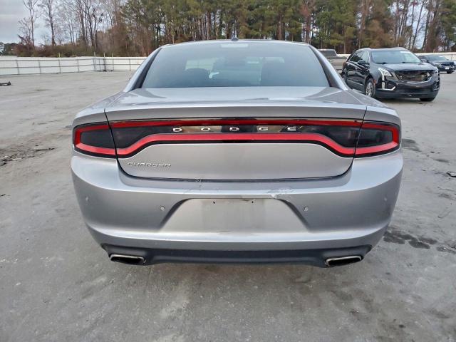 Dodge Charger Se Image 6