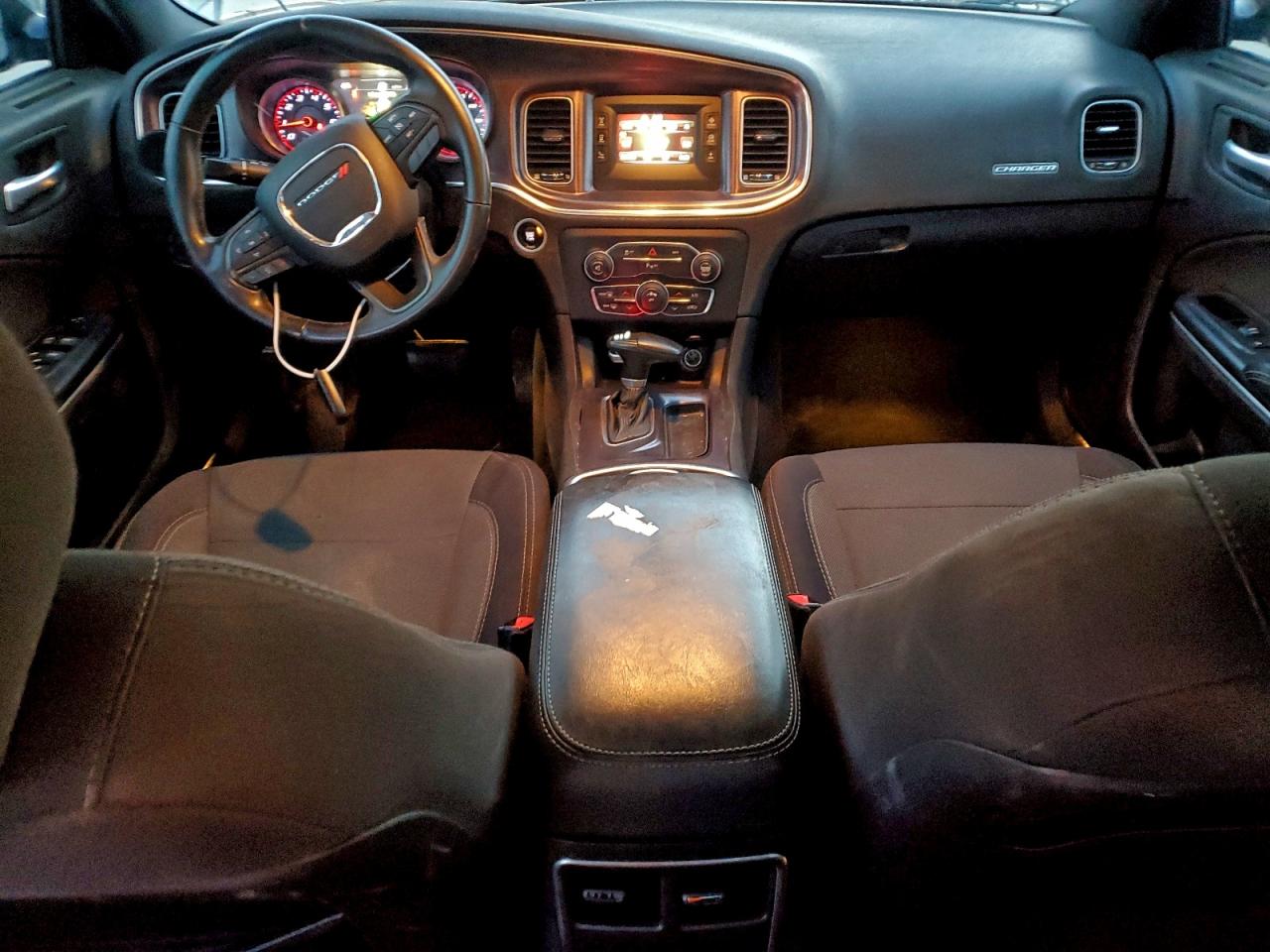 Dodge Charger Se Image 10