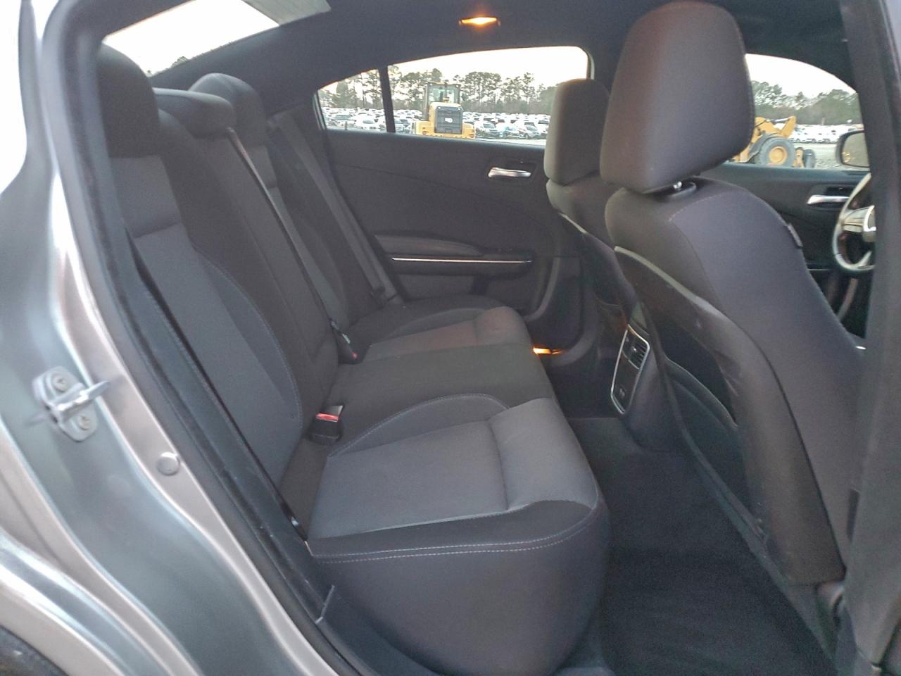 Dodge Charger Se Image 12