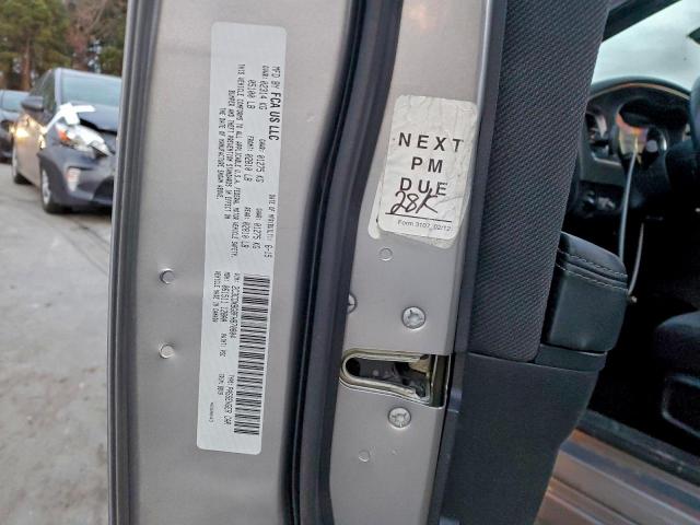 Dodge Charger Se Image 8