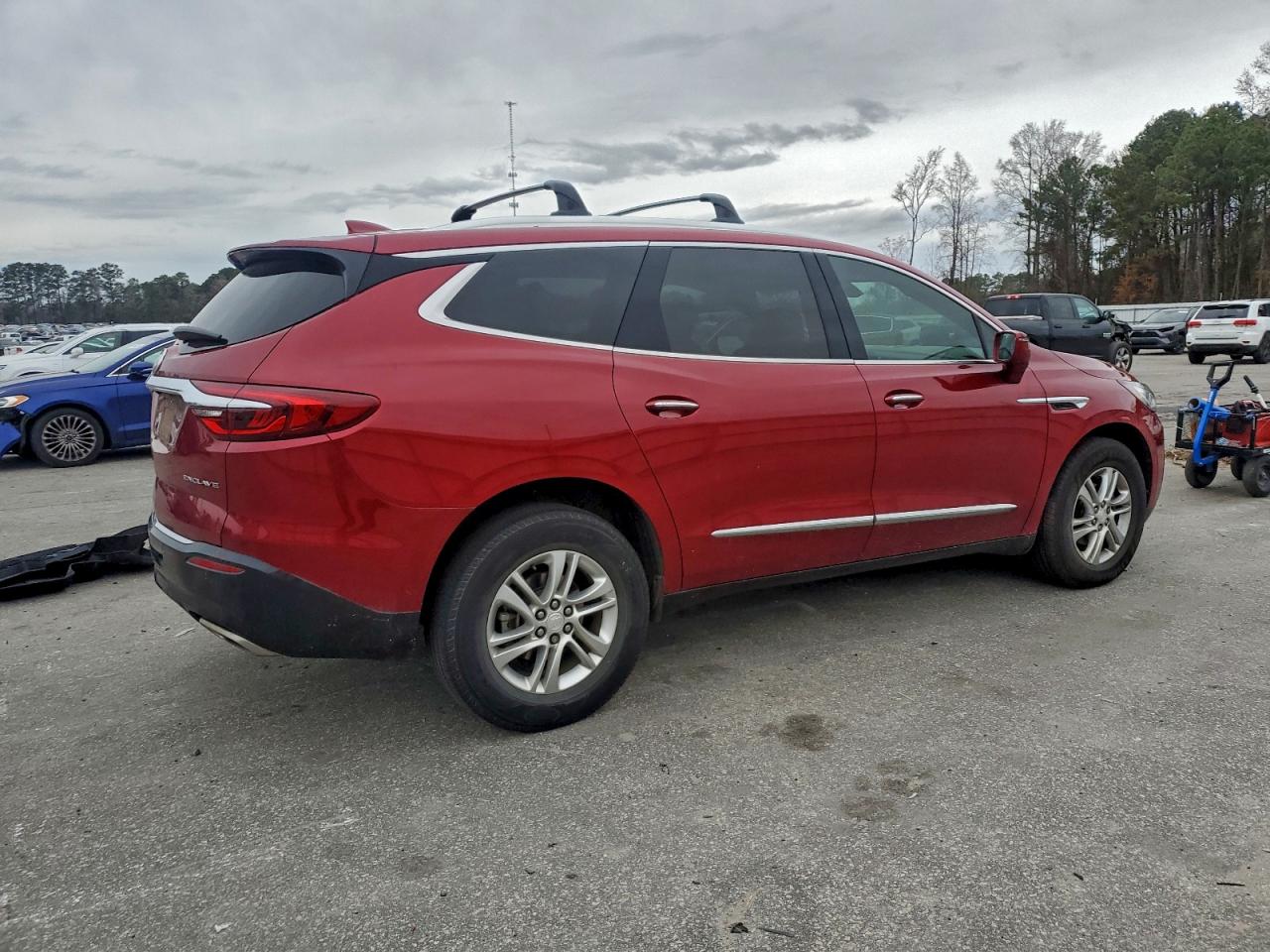 Buick Enclave Essence Image 8