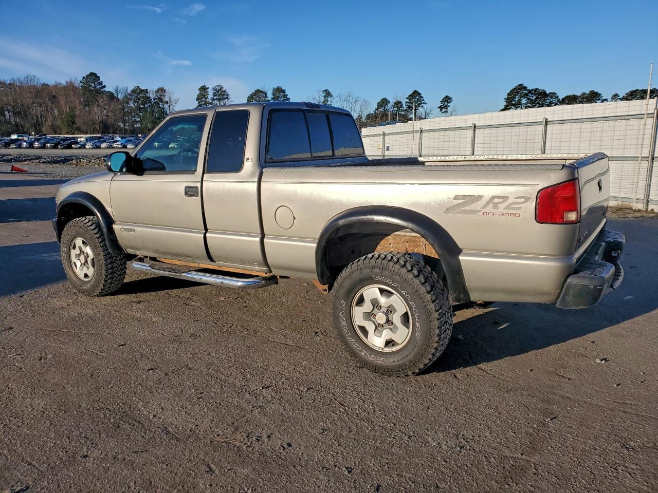 Chevrolet S-10 S10 Image 3