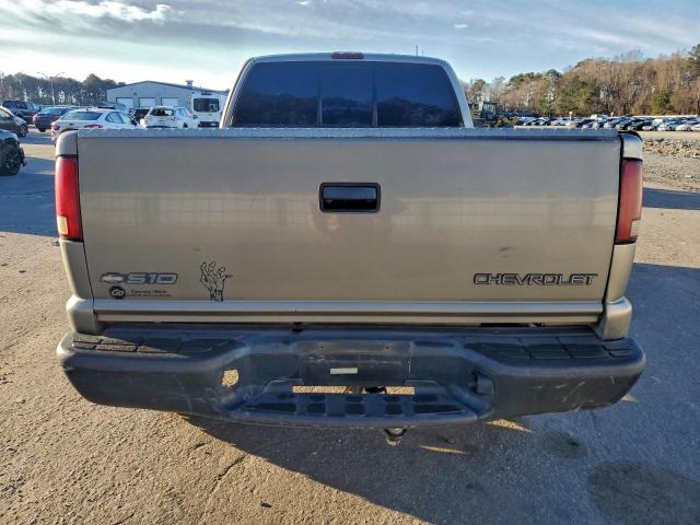 Chevrolet S-10 S10 Image 12