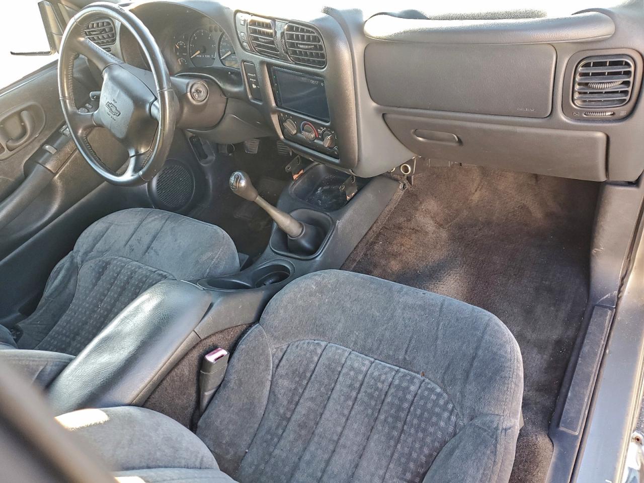 Chevrolet S-10 S10 Image 8