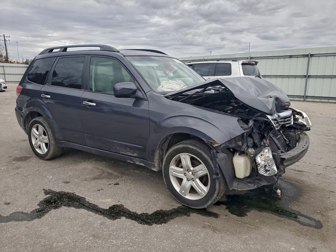 Subaru Forester 2.5x Premium Image 10