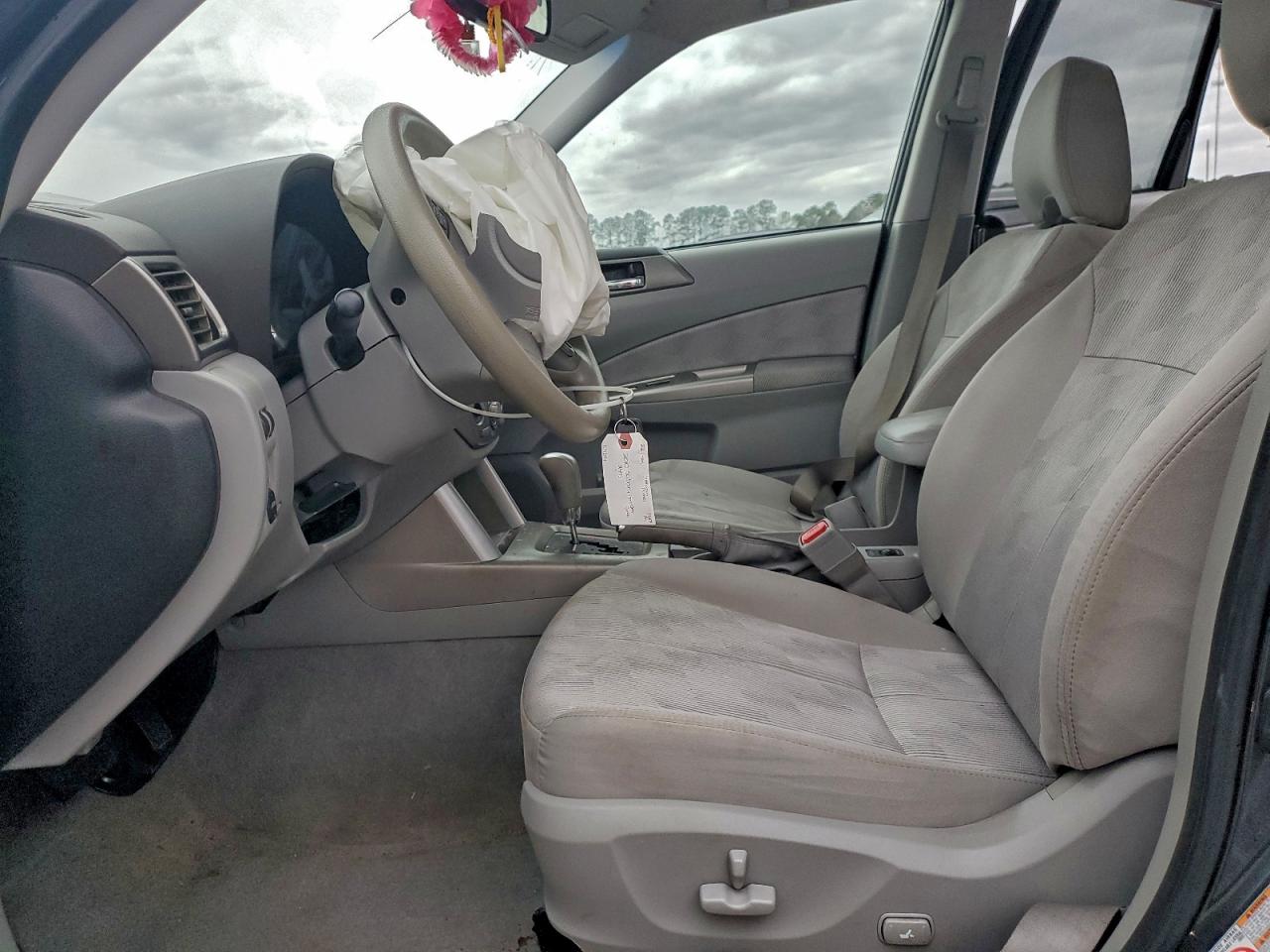 Subaru Forester 2.5x Premium Image 8