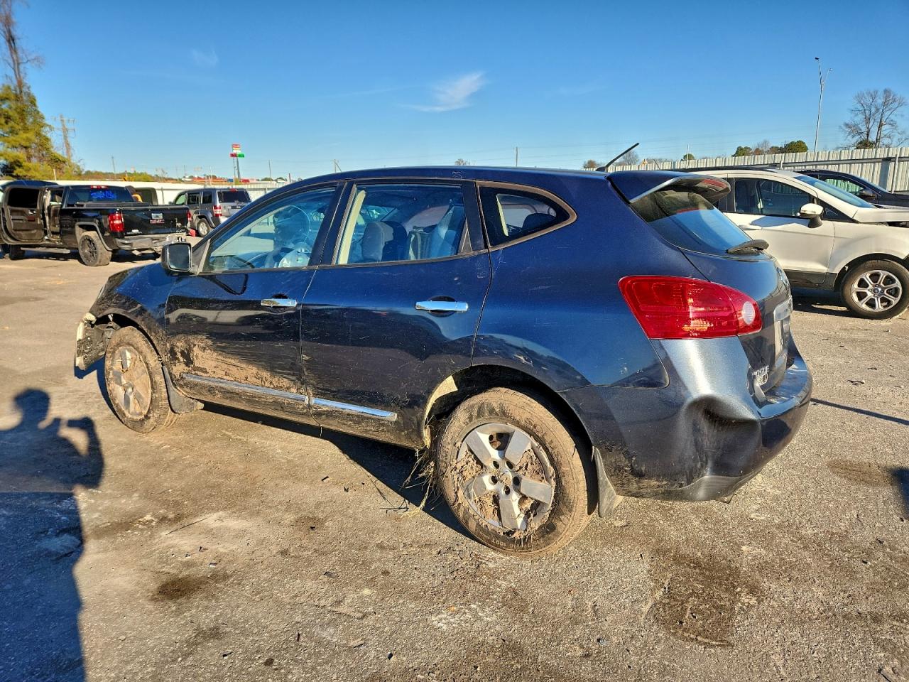 Nissan Rogue S Image 12