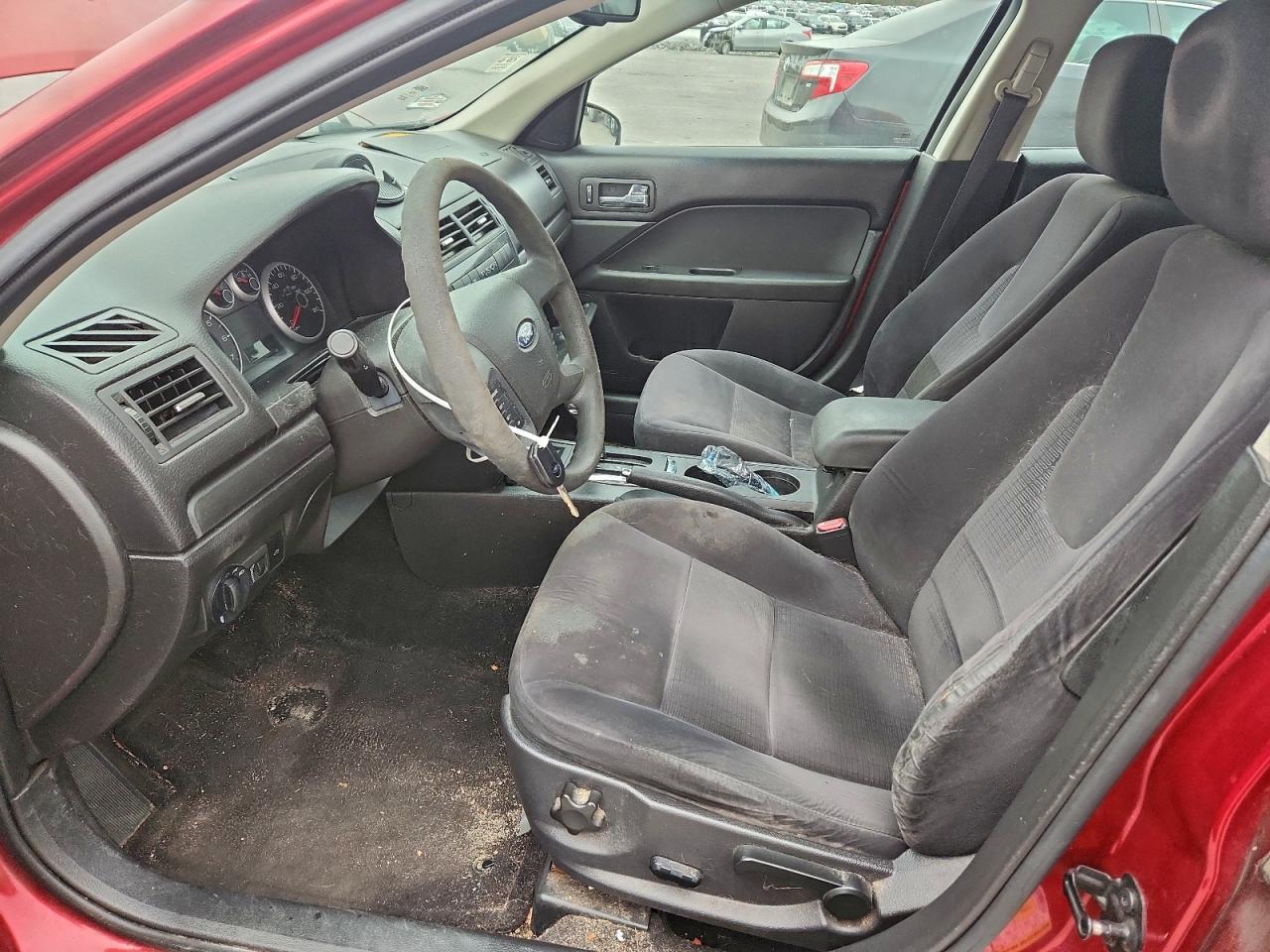 Ford Fusion Se Image 4