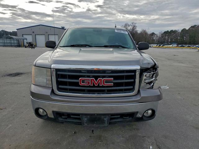GMC Sierra C1500 Image 4