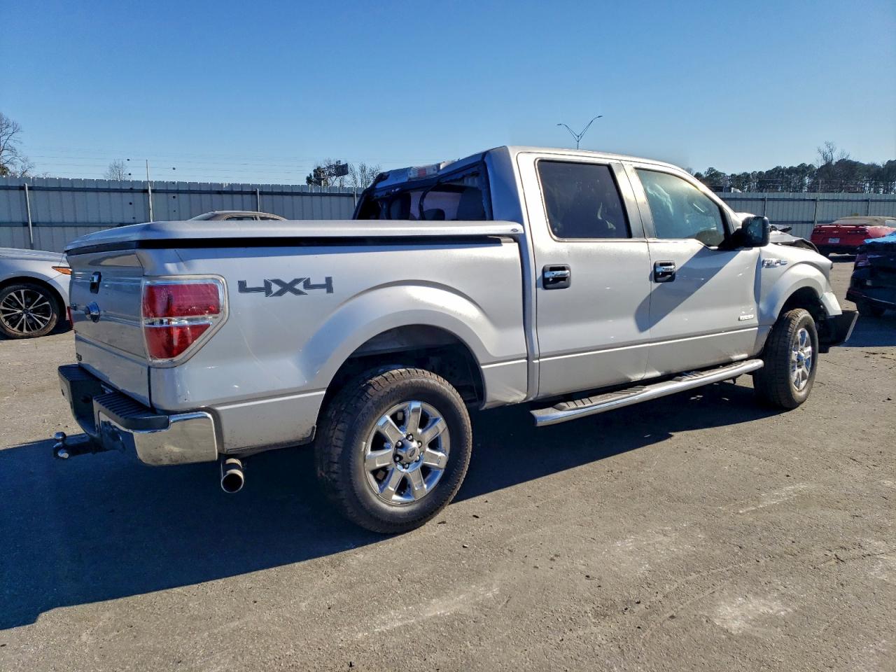 Ford F-150 Supercrew Image 9