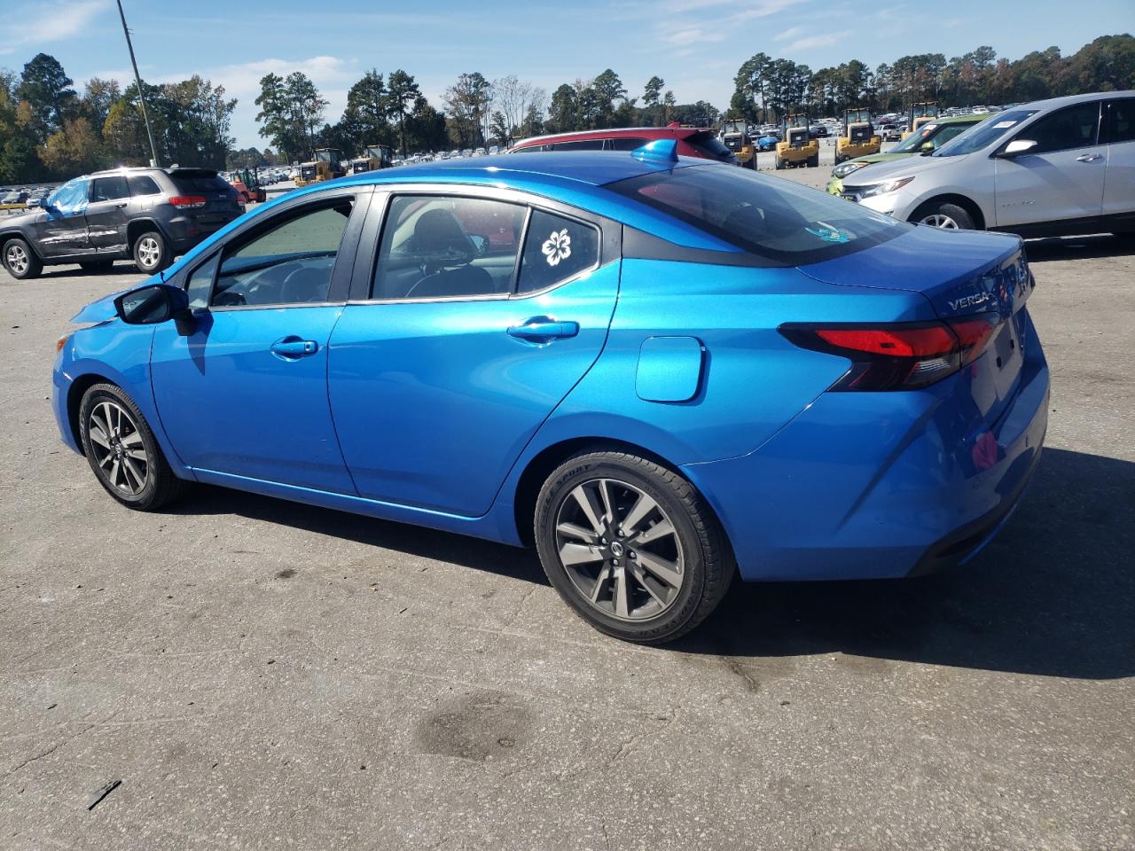 Nissan Versa Sv Image 3