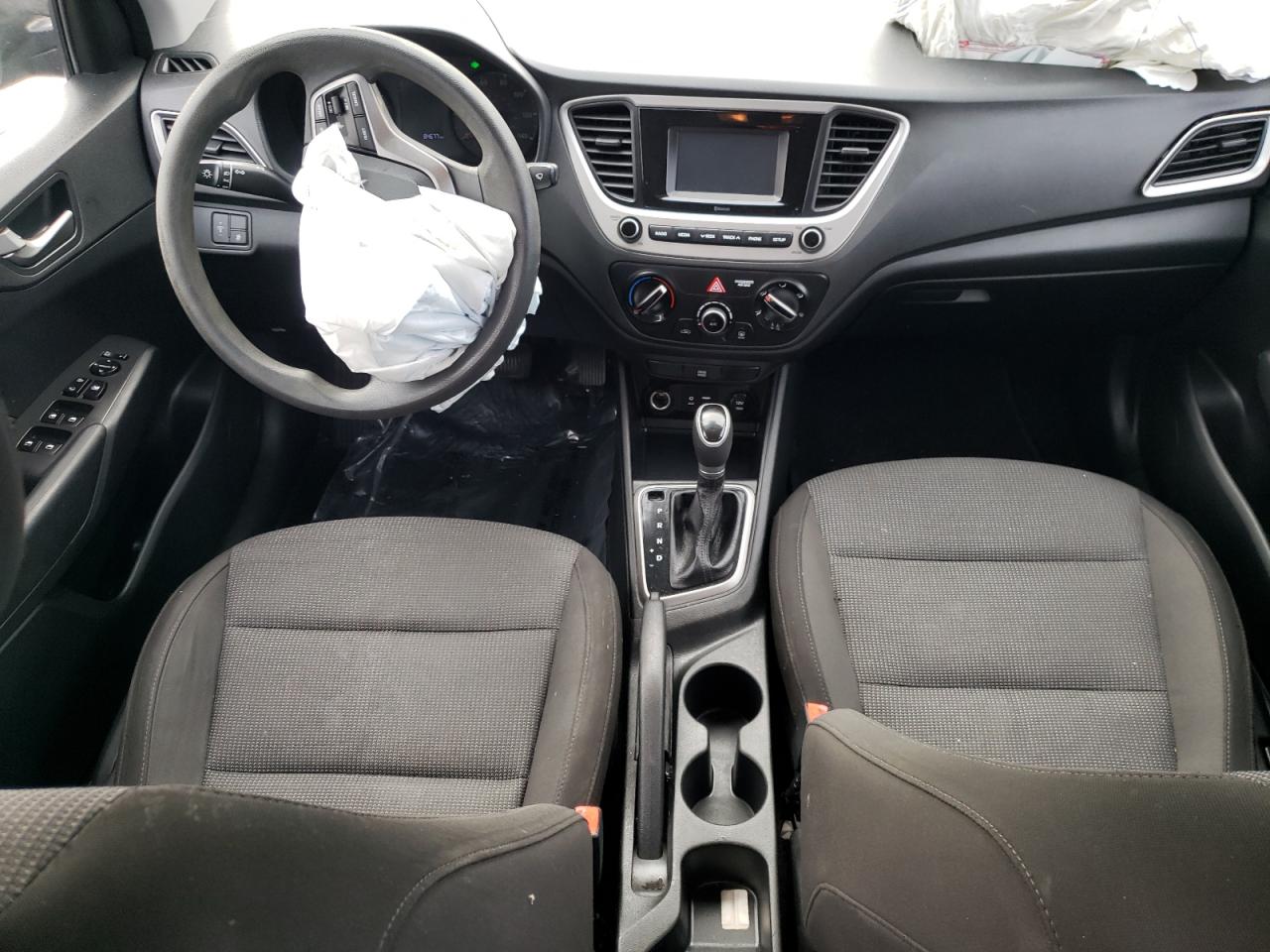 Hyundai ACCENT Se Image 5