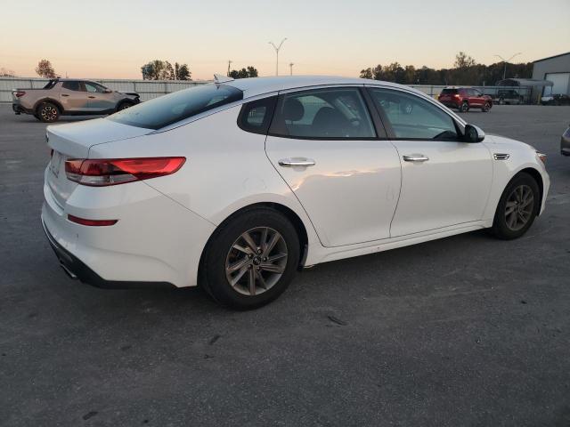 Kia Optima Lx Image 4