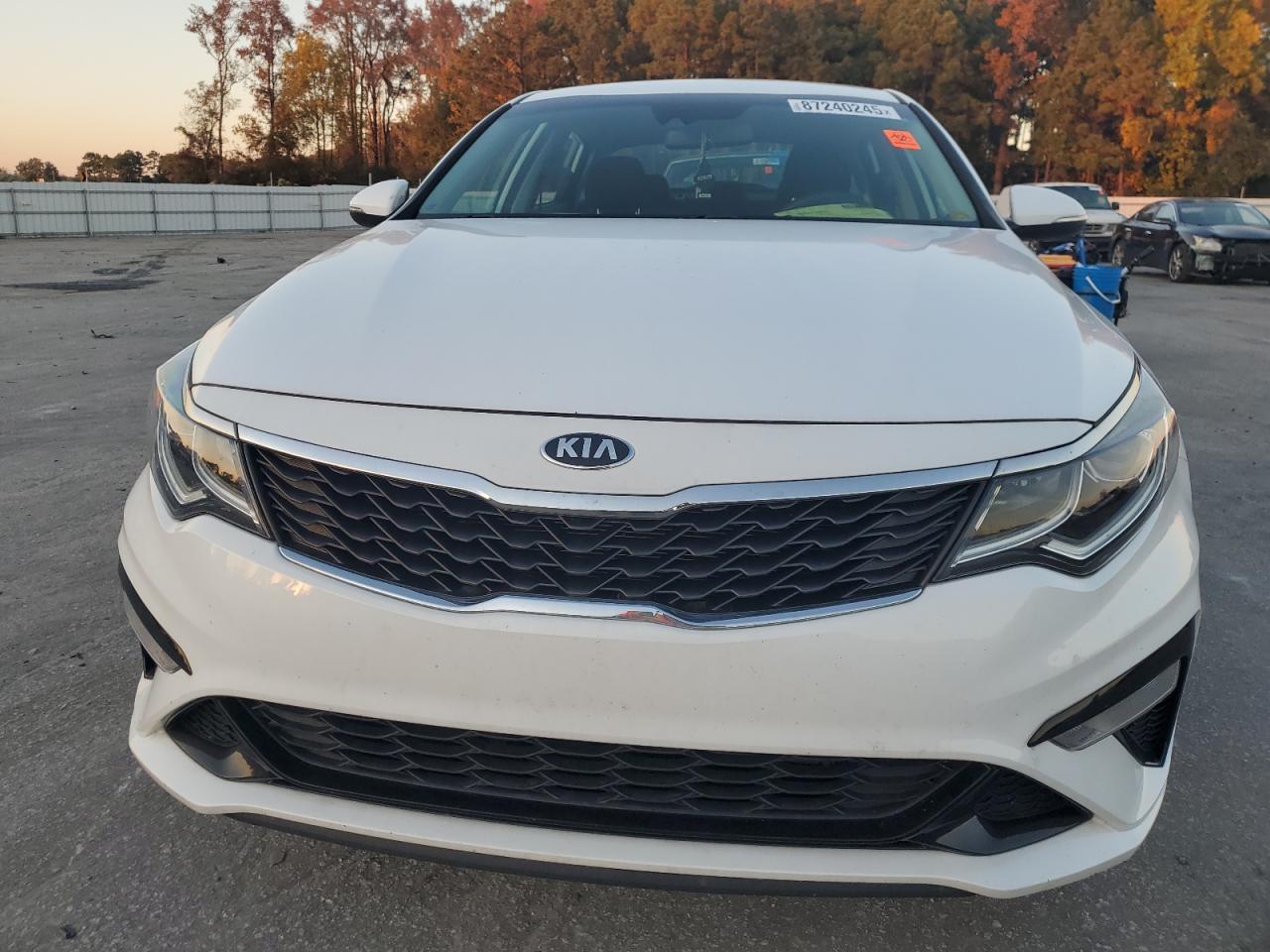 Kia Optima Lx Image 2