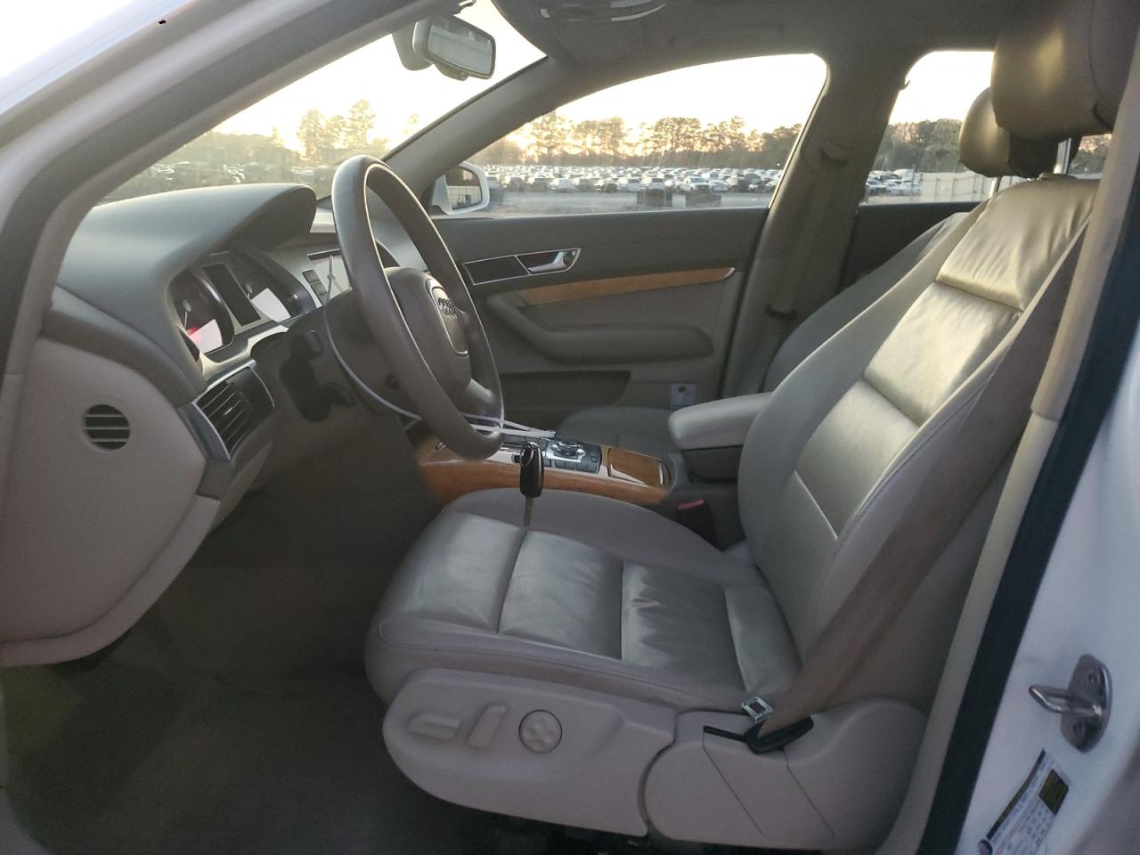 Audi A6 3.2 Quattro Image 2