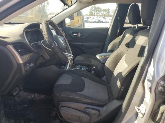 Jeep Grand Cherokee Latitude Image 2