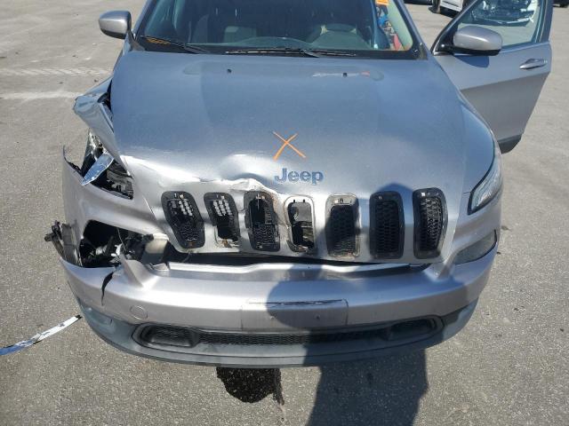 Jeep Grand Cherokee Latitude Image 11