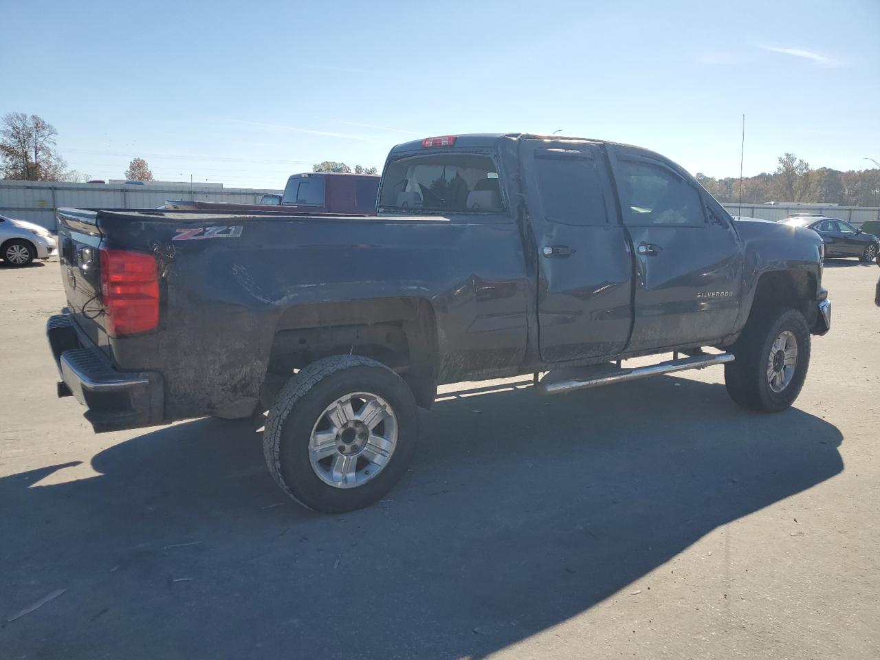 Chevrolet Silverado C1500 Image 2