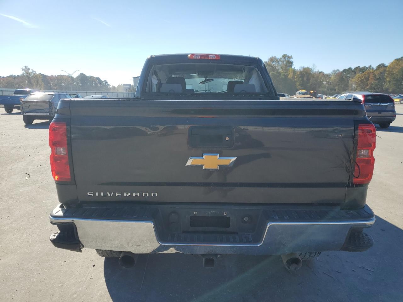 Chevrolet Silverado C1500 Image 9