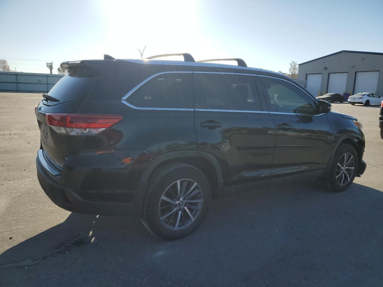 Toyota Highlander Se Image 4