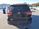Toyota Highlander Se Image 10
