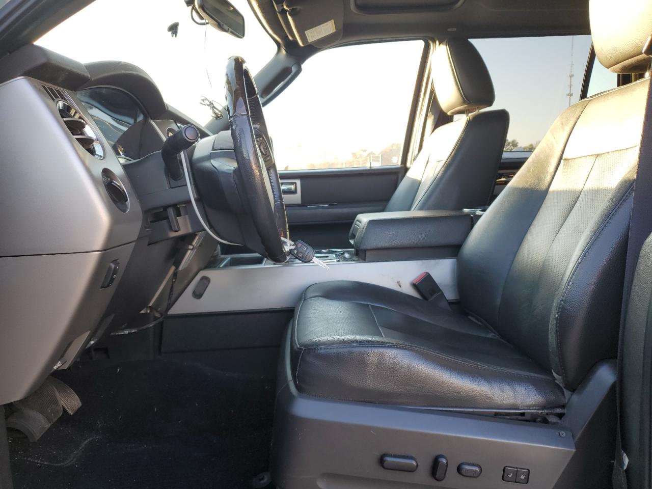 Ford Expedition El Limited Image 9