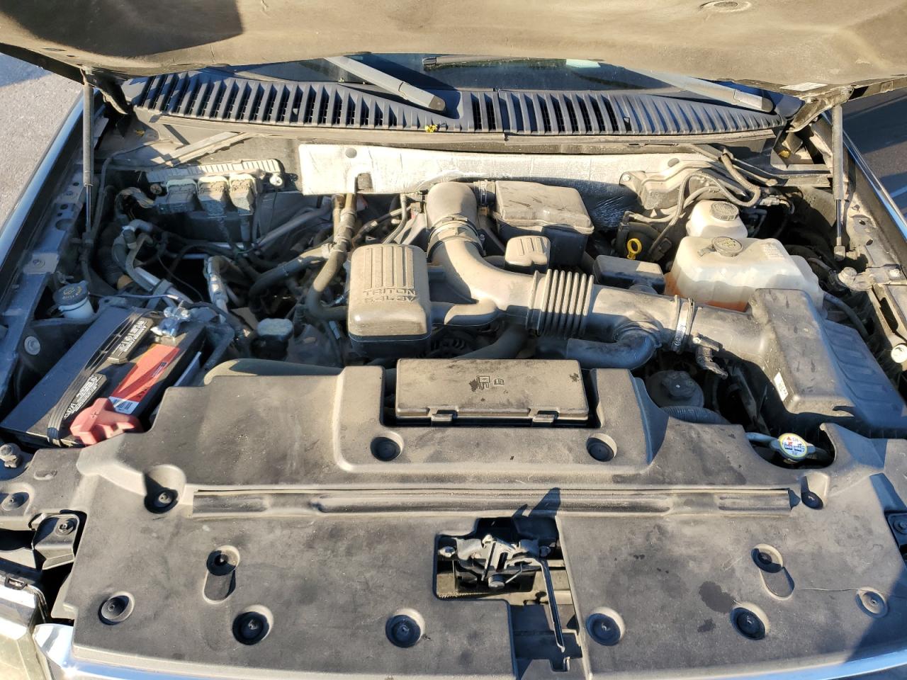 Ford Expedition El Limited Image 5