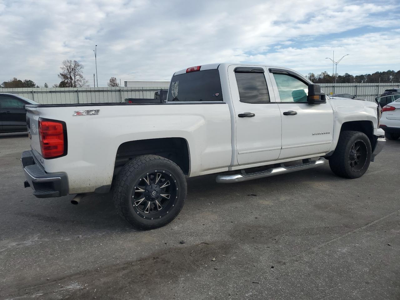 Chevrolet Silverado C1500 Lt Image 7
