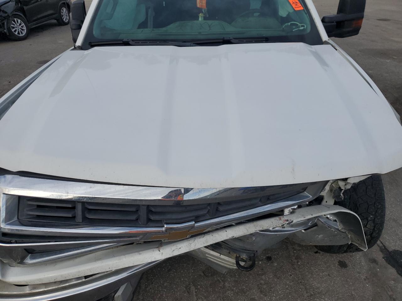 Chevrolet Silverado C1500 Lt Image 12