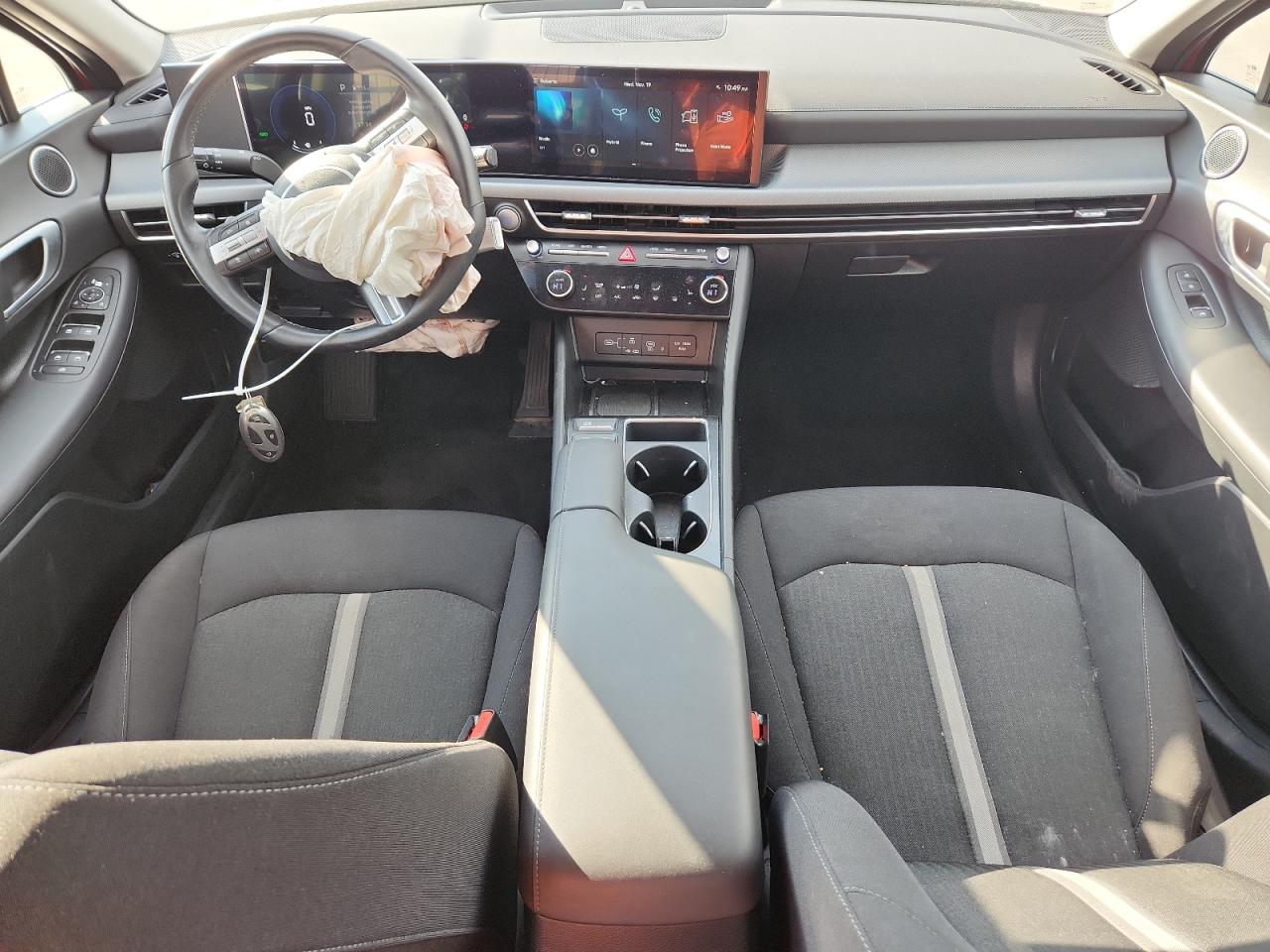 Hyundai SONATA Hybrid Image 11