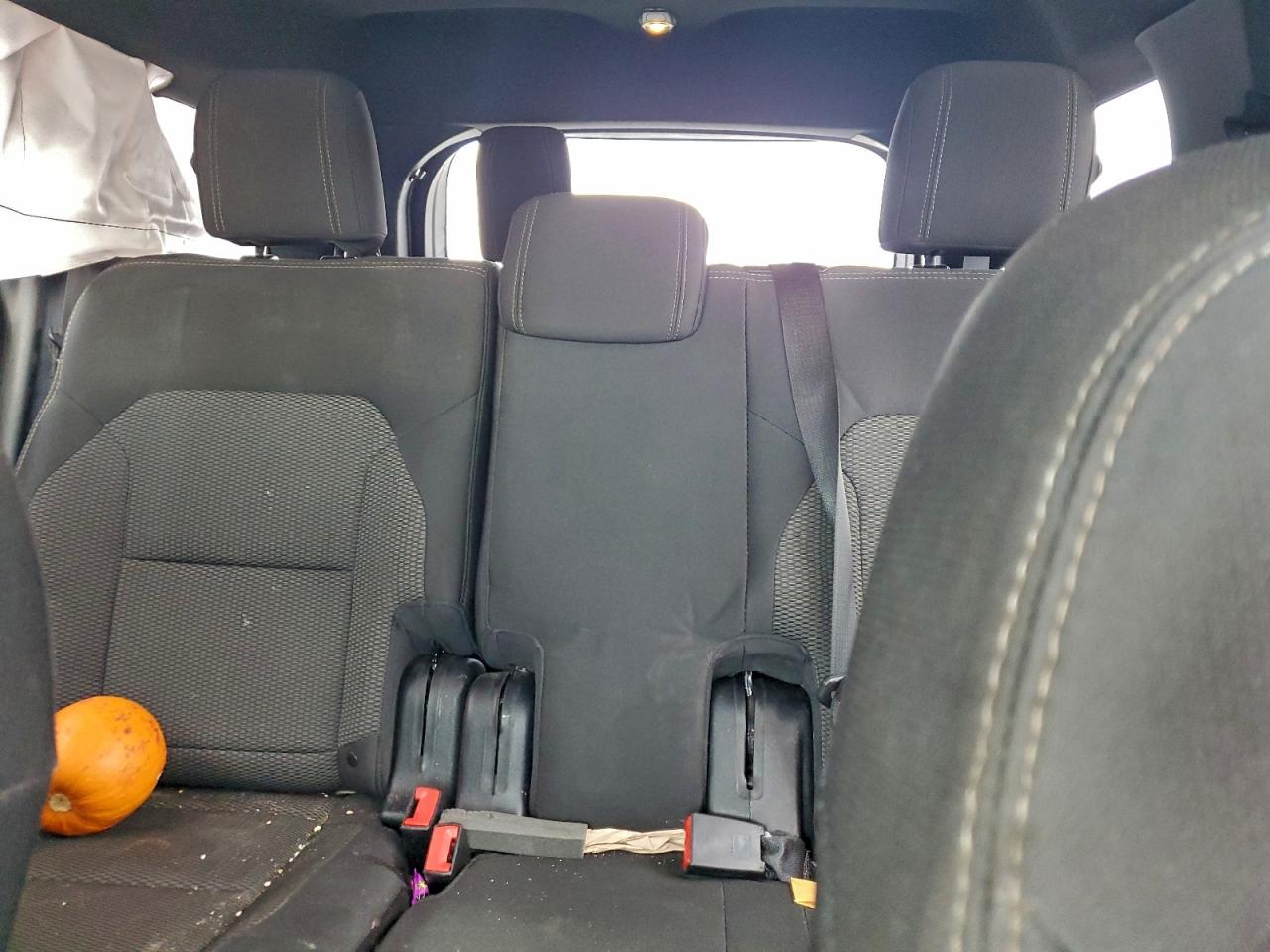 Ford Explorer Xlt Image 4