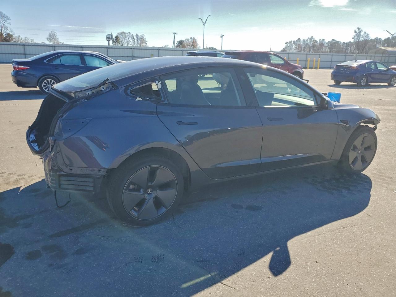 Tesla Model 3 Image 5