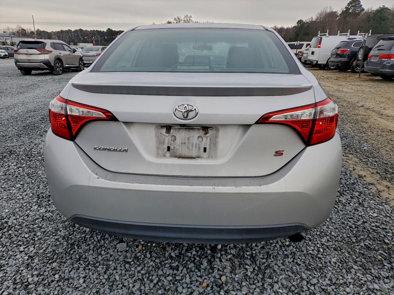 Toyota Corolla L Image 12