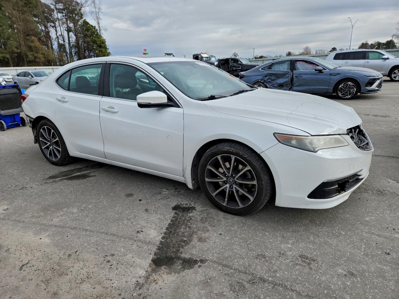 Acura TLX Image 2
