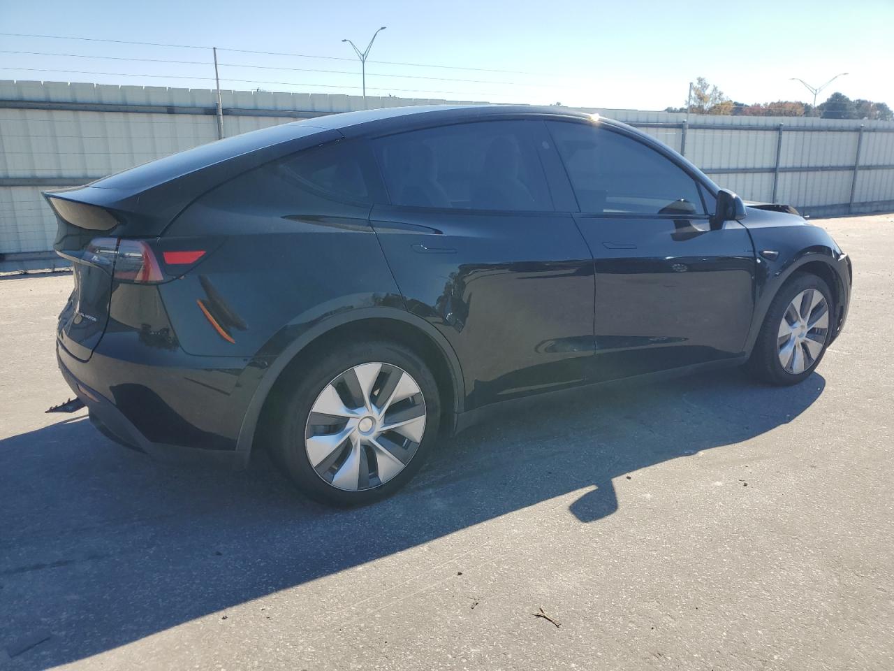 Tesla Model Y Image 2
