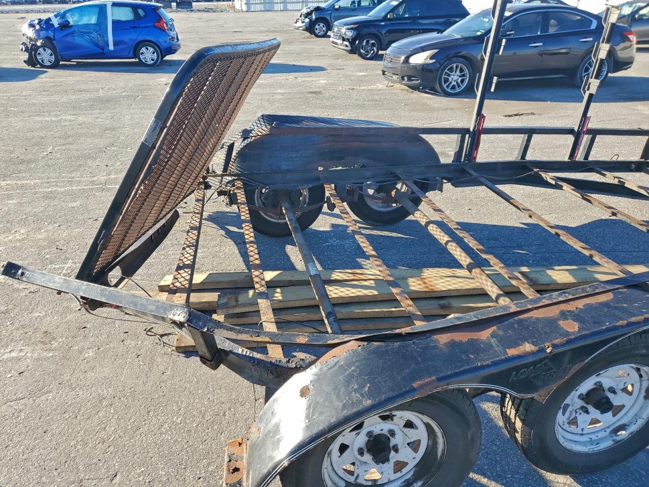 Loat Trailer Image 7